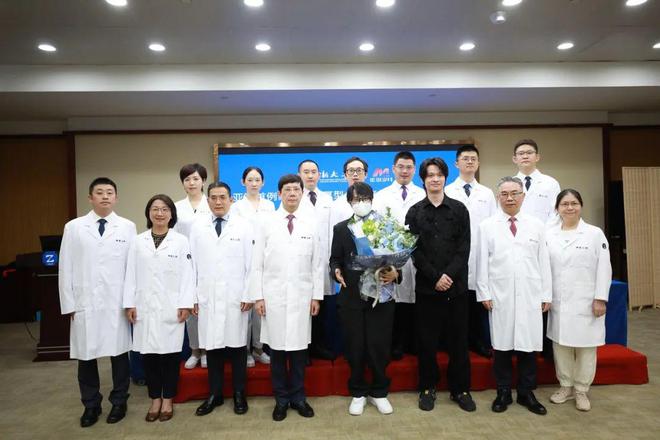 知名歌手在浙江接受心肝移植手術(shù)今天出院！本人發(fā)長(zhǎng)文：感謝祖國(guó)感謝杭州(圖2)